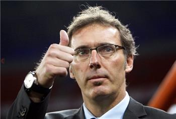 أخبار خلاف بين إدارة إنتر ميلانو على بديل دي بور و بلان في الصورة