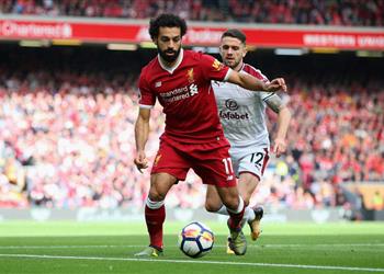 لاعب ليفربول السابق يشيد بتألق محمد صلاح بعد عودته إلى البريميرليج