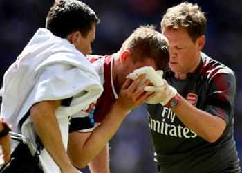 جاري كاهيل يعتذر لميرتيساكر على إصابته