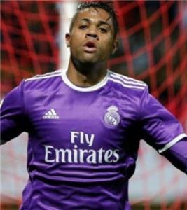 تقارير الميركاتو لاس بالماس يرغب في التعاقد مع مهاجم ريال مدريد