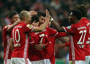 كأس ألمانيا بايرن ميونخ يكتفي بثلاثية في شباك شالكه ويتأهل لنصف النهائي