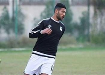 العزب يقترب من المقاصة بعد اختلافه مادي ا مع المصري