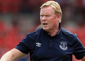 إيفرتون يتواصل مع مدرب جديد تحسب ا لإقالة كومان