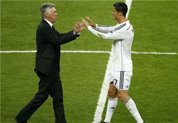 تصريحات أنشيلوتي يعترف بالخضوع لمطالب كريستيانو رونالدو في ريال مدريد