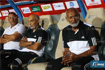 مختار نصحت حارس المرمى بطريقة صد ركلة الجزاء من السعيد وهدف قمر صحيح