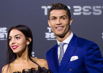 الكلاسيكو كريستيانو يبلغ صديقته بإلغاء إحتفالاته في مدريد بعد الخسارة من برشلونة