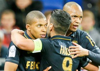 تصريحات مبابي محظوظ باللعب بجانب فالكاو