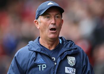 هل يرحل مدافع وست بروميتش إلى ليستر سيتي المدرب يجيب