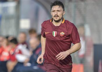 تصريحات وكيله ماريو روي قريب من الانتقال إلى نابولي