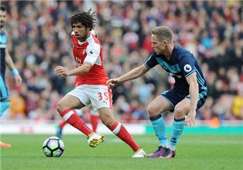 م حترفين بمشاركة النني إنتصارات آرسنال تتوقف بتعادل سلبي مع ميدلزبره وصدارة مؤقتة