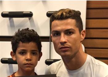 سوشيال_بطولات بعد دعم ميسي رونالدو ونجله يساندان أطفال سوريا