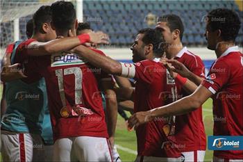 الأهلي ينهي الشوط الأول من مباراة المعادي متقدم ا بهدفي أجاي