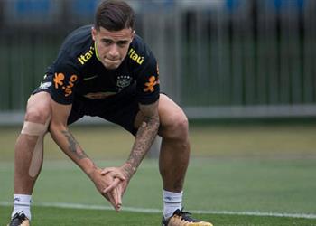 رسمي ا برشلونة يعلن موقفه من التعاقد مع كوتينيو