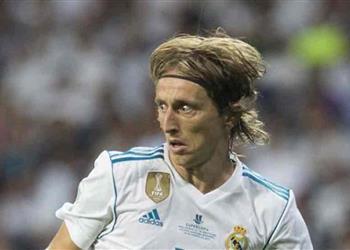 مودريتش يستعيد ذكرياته مع توتنهام ويكشف أهمية اللعب في ريال مدريد