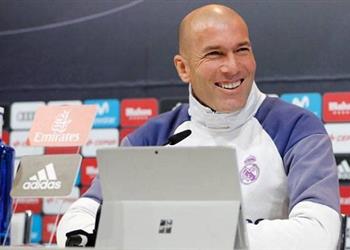 مؤتمر زيدان خاميس مستمر مع ريال مدريد وإيسكو لا يفكر في الرحيل