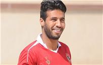 مدافع الأهلي يتلقى عرضا من الاسماعيلي