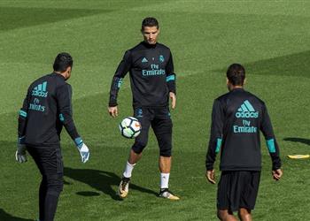 نادي فرنسي رفض ضم رونالدو وغير مساره