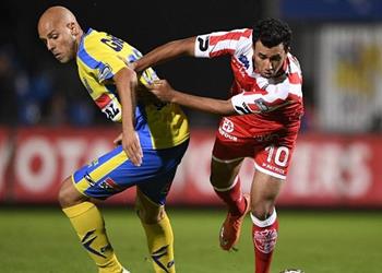 م حترفين موسكرون يحتل المركز الأخير بعد الخسارة من أوستند بمشاركة تريزيجية