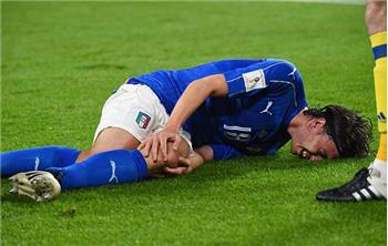 لعنة الإصابات قطع في الرباط الصليبي يبعد مونتوليفو عن ميلان 6 أشهر