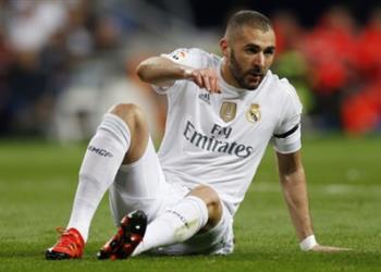 أس تكشف مدة غياب بنزيما للإصابة