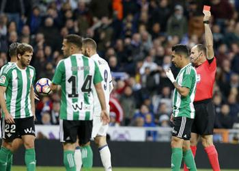 رسميا ريال بيتيس يتقدم بشكوى ضد حكم مباراتهم أمام ريال مدريد