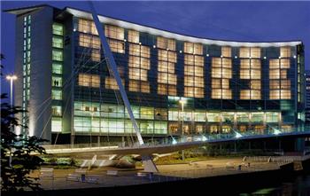 أخبار فندق بمدينة مانشستر يجمع بين مورينيو وبرشلونة من جديد