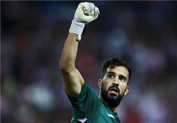 تصريحات حارس ألافيس المتألق يفتح الباب أمام عودته لريال مدريد