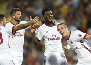 ميلان يعبر كروتوني بثلاثية في بداية مشواره بالكالتشيو