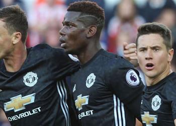 مانشستر يونايتد يبدأ في تجديد عقد نجم الفريق
