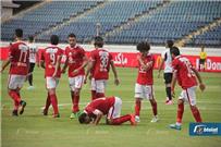 ثنائي الأهلي يتمرنان في صالة الجيم قبل المواجهة الإفريقية