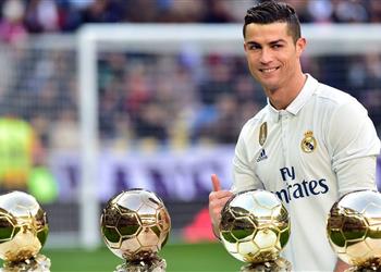 هل يصنع هاتريك ميسي فارق ا في نتائج تصويت الكرة الذهبية