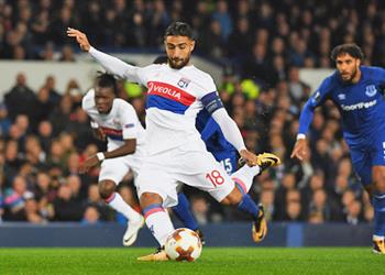 نبيل فقير يكشف عن الوجهة الوحيدة التي قد يترك ليون من أجلها