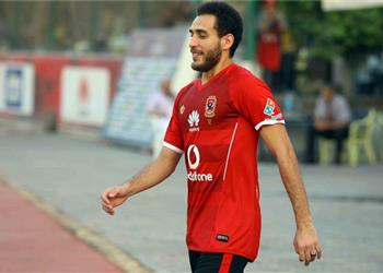 طبيب الأهلي يكشف إمكانية مشاركة هشام محمد أمام النجم الساحلي