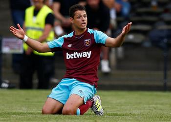 هيرنانديز ي نهي الجدل حول مستقبله في وست هام