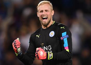 ميركاتو الحراس مانشستر يونايتد قد يتعاقد مع حارس ليستر سيتي لخلافة دي خيا