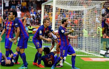 بالفيديو بعد تسجيله هدف الإنتصار ميسي سب جماهير فالنسيا بألفاظ نابية