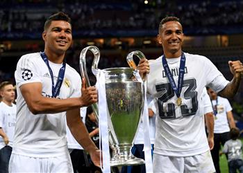 تقارير الميركاتو وكيل دانيلو في يوفنتوس لحسم انتقال اللاعب للبيانكونيري