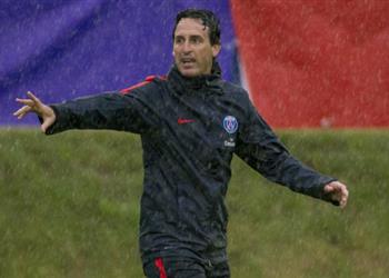 إيمري ي خطط للإطاحة بنجم باريس سان جيرمان