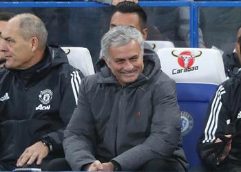 مورينيو يرفض مصافحة نجم تشيلسي قبل مواجهة اليونايتد