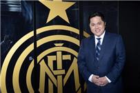 مالك إنتر ميلانو يعلنها إيكاردي ليس للبيع بعد اهتمام برشلونة بضم الهداف الإيطالي