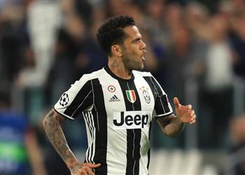 تقارير الميركاتو ألفيش يطالب يوفنتوس بتمديد تعاقده أو الرحيل إلى البريمرليج