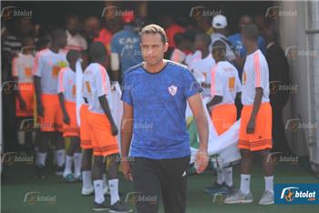 مؤمن سليمان يعد جماهير الزمالك بمباراة مختلفة أمام صن داونز