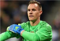 تجديد عقود برشلونة يستعد لتمديد عقد حارسه الألماني