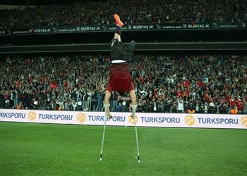 بالفيديو منتخب تركيا يتوج بطلا لأوروبا لأصحاب القدم الواحدة