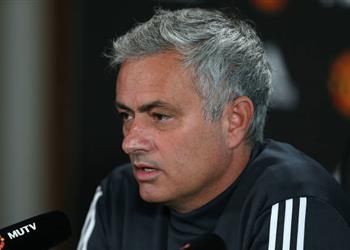 رسمي ا مانشستر يونايتد يجدد عقد لاعبه حتى 2021