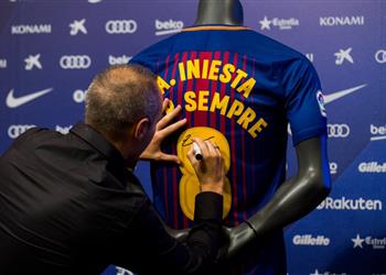 إنييستا يعلق على خطوته المقبلة بعد الإعتزال