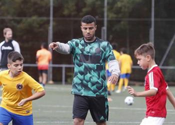 تصريحات رافينيا يفتح باب الرحيل عن برشلونة