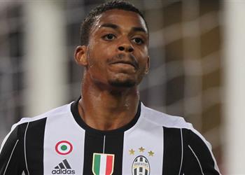 ستوك سيتي يتطلع إلى التعاقد مع لاعب وسط يوفنتوس