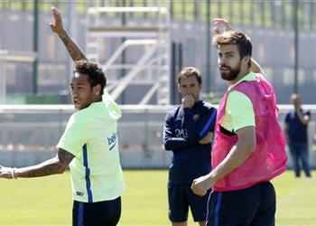 أخبار أنباء عن لحاق بيكيه بمواجهة حسم الليجا وعودته للتدريبات