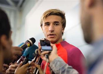 تصريحات لاعب برشلونة سامبر رفضت الاستماع لعرض فينجر رغبة مني في البقاء